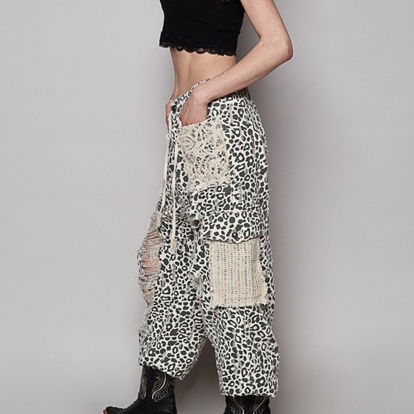 New POL Clothing Distressed Joggers Womens Sweatpants Oversized Denim Pants Love - Picture 6 of 8